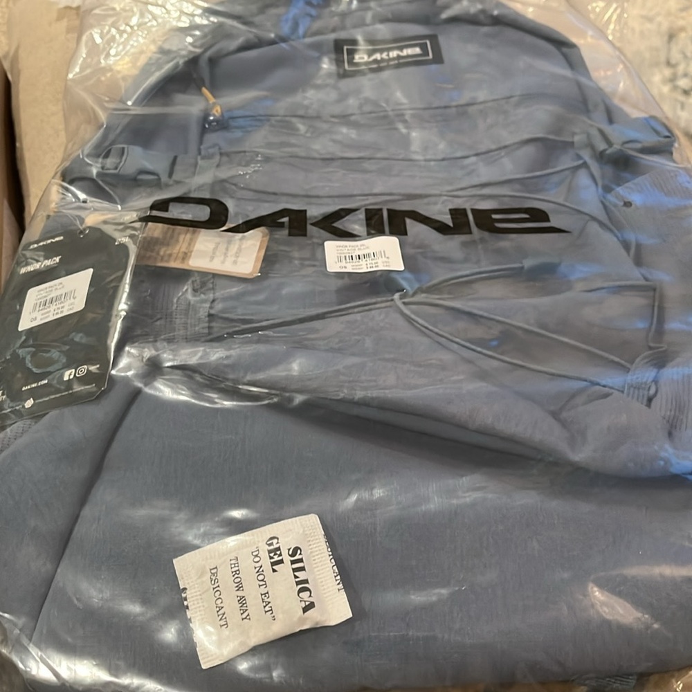 Dakine Vintage Blue Wndr Pack 25L/NWT - Picture 8 of 9